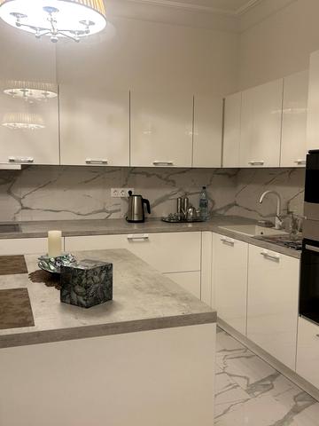 Андрія Верхогляда вул. (Михайла Драгомирова), 11