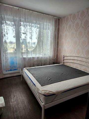 Набережна Перемоги вул., 146