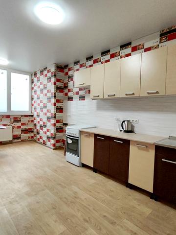 Парусна вул. (Героїв Сталінграду), 20