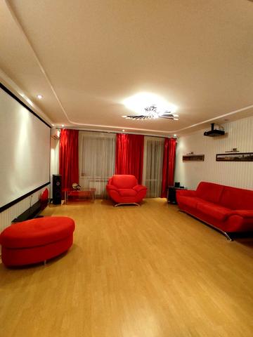 Заливна вул., 26/1