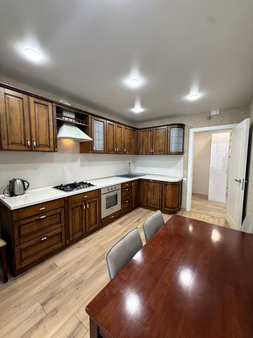 Жулянська вул., 2-Г