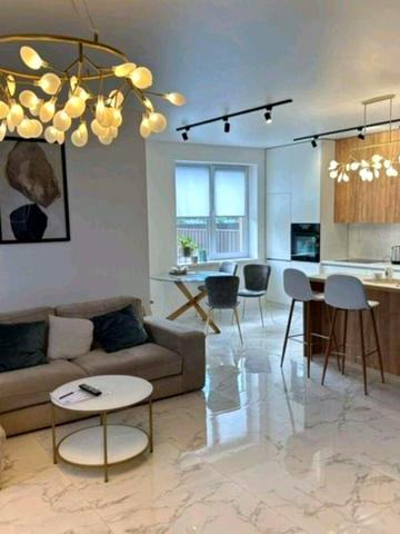 Колекторна вул., 3