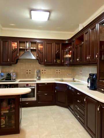 Лесі Українки бульв., 23-А