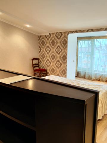 Захисників України вул. (1-го Травня), 1г