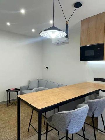 Запорізьке шосе, (Будинок 13)