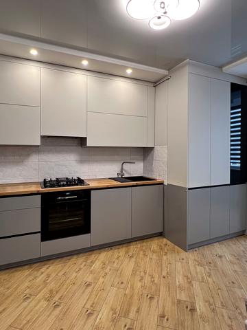 Пасічна вул., 177