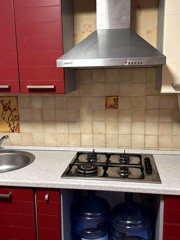 Ревуцького вул., 25