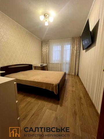 Амосова вул. (Корчагінців), 25