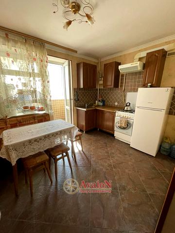 Ярослава Баїса вул. (Володимира Висоцького), 23