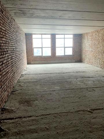 Подільська вул., 58