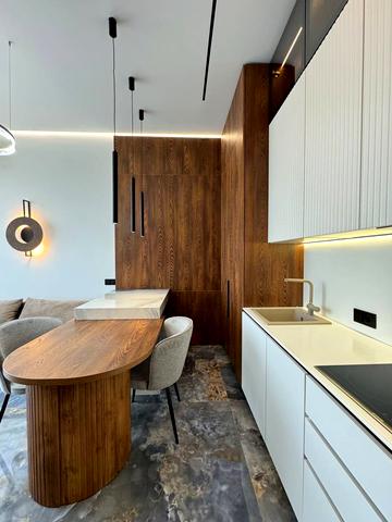 Тиводара Легоцького вул., 80