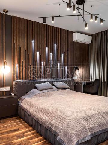 Джона Маккейна вул. (Івана Кудрі), 1-Б