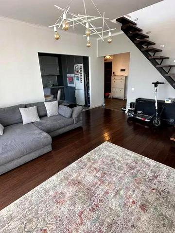 Гетьмана Івана Мазепи вул. (Топольна), 1