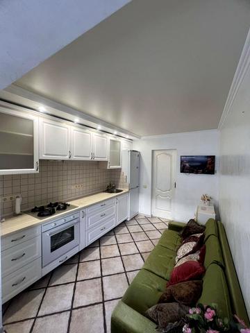 Економічний пров., 5