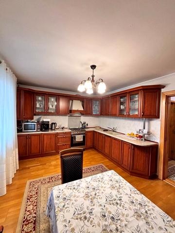 Джохара Дудаєва вул., 5