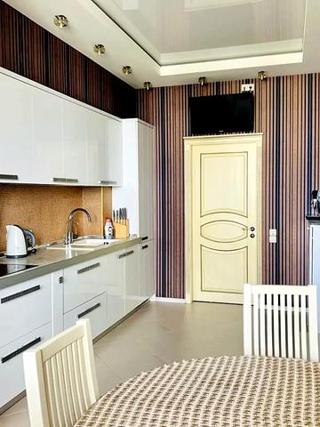 Олімпійська вул., 10б