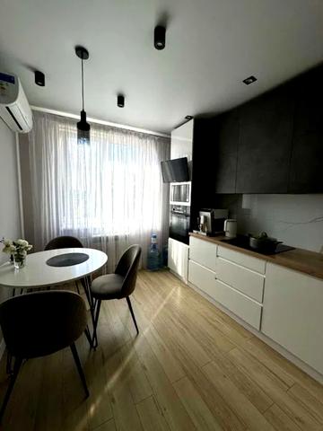 Садовий проїзд, 15 к2