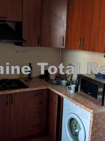 Лариси Руденко вул., 8