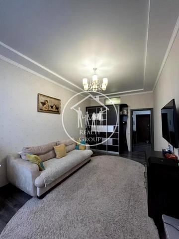 Професора Івана Ковалика вул., 1