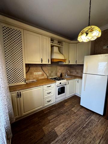 Задворецька вул., 1а