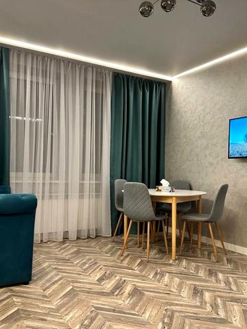 Миколи Бажана просп., 16