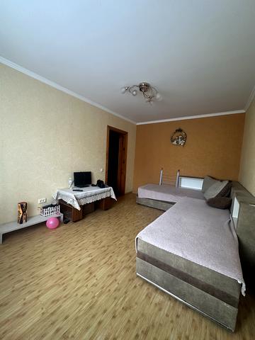 Карпенка вул., 18