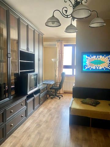 Шота Руставелі вул., 44