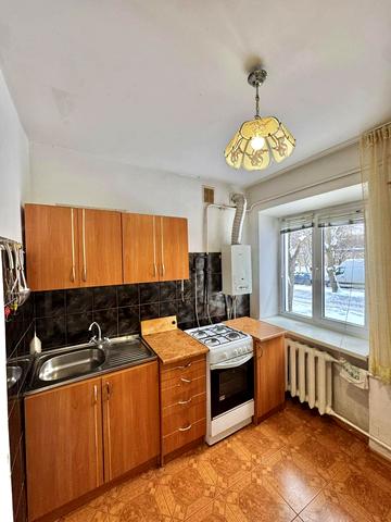 Таджицька вул., 9