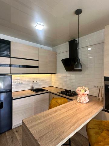 Дмитра Бортнянського вул. (27 Липня), 28