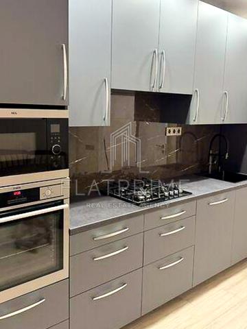 Бишівська вул., 14-14А