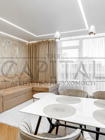 Предславинська вул., 42