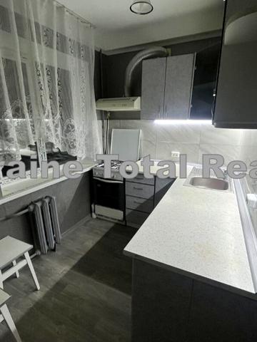 Кубанської України вул. (Маршала Жукова), 35/24