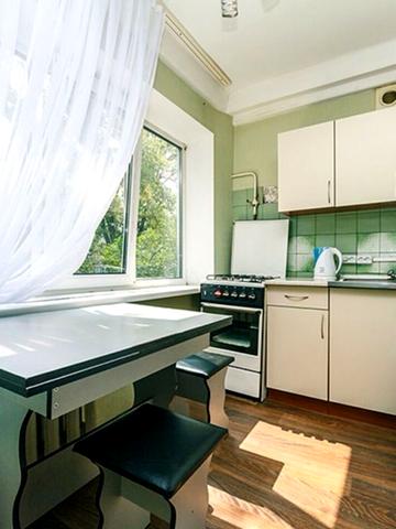 Миру просп., 12