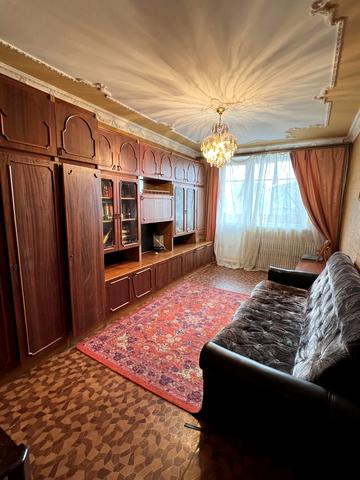 Валентинівська вул. (Блюхера), 42