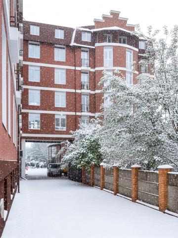 Дмитра Луценка вул., 2-Г