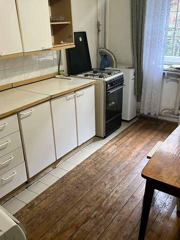 Переяславська вул., 14