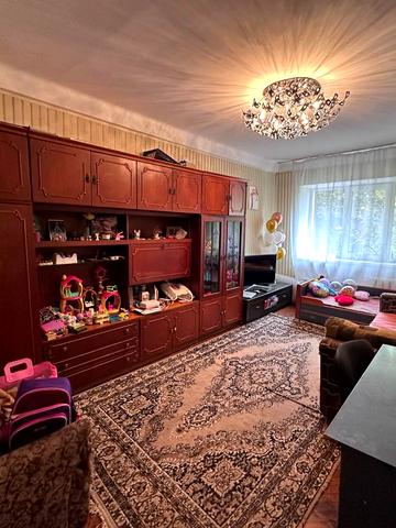 Олексія Вадатурського вул. (Маршала Малиновського), 5