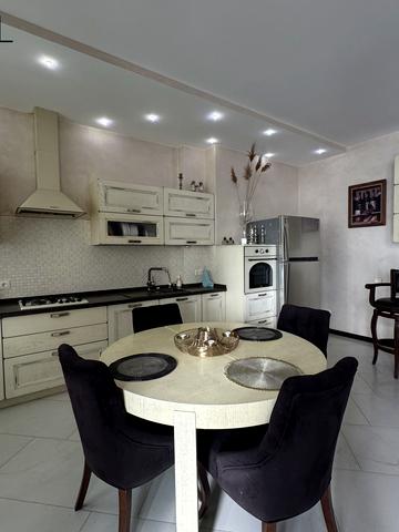 Незалежності вул., 8в