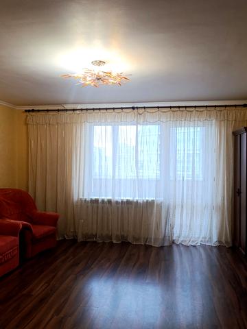 Дарницький бульв., 8