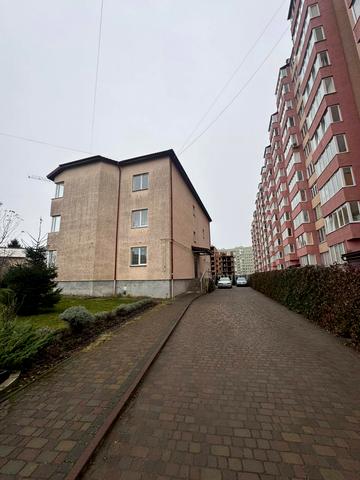 Богдана-Ігора Антонича вул., 5а