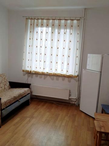 Зубрівська вул., 26