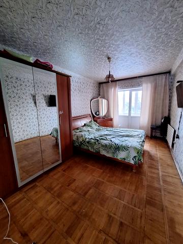 Юрія Шумського вул., 8