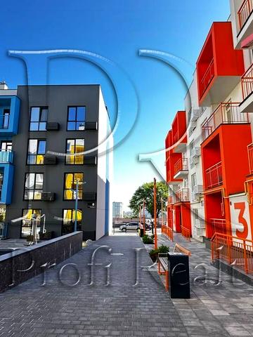 Поліська вул., 10