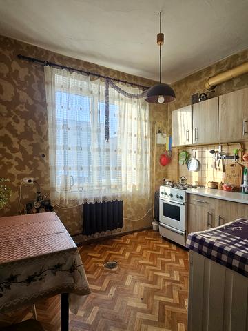 Соборна вул. (Спортивний), 19