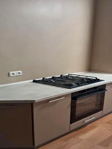 Євпаторійська вул., 2д