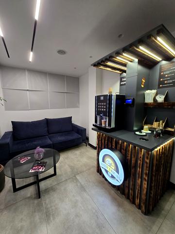 Олега Мудрака вул. (Генерала Наумова), 1-Б