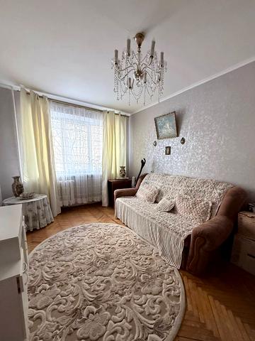 Іцхака Рабіна вул., 11