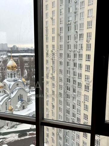 Академіка Заболотного вул., 1-А