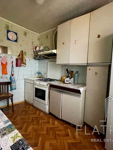 Юрія Литвинського вул. (Російська), 82