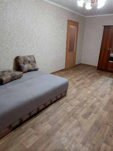 Володимира Антоновича вул. (Свердлова), 30/32